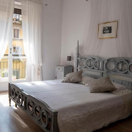 Beautiful Floral Apartment On Navigli Milán Exterior foto